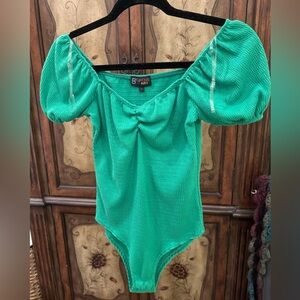 B Famous USA Puff Sleeve Ruched Bodysuit – Size Small – Jade Green
